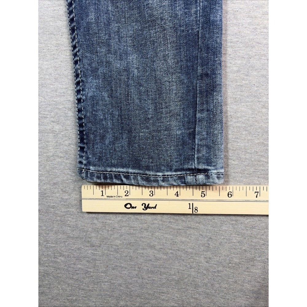 Daytrip Scorpio Skinny Jeans Size 32L Medium Wash Whiskers Stretch actual 34x33 - Picture 4 of 13